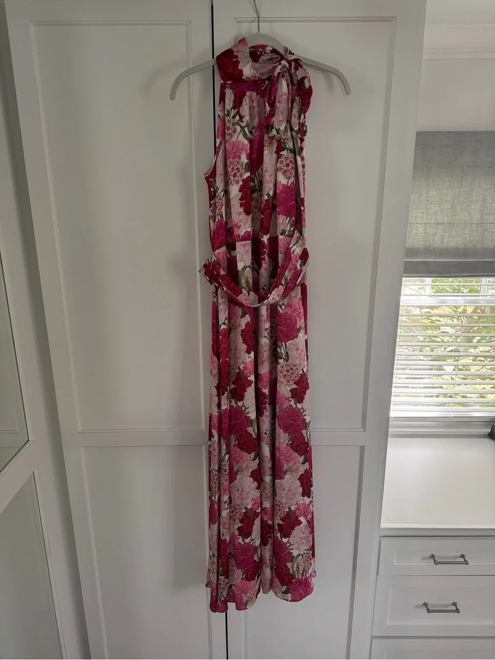 Sachin Babi Kayla Floral Crinkled Chiffon Halter Gown - Picture 5 of 5